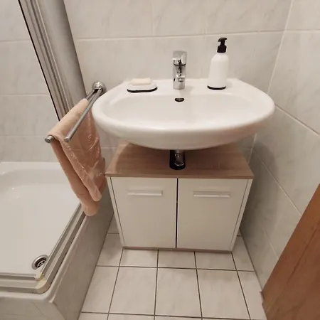 Private In Nahe Zentrum Apartamento
